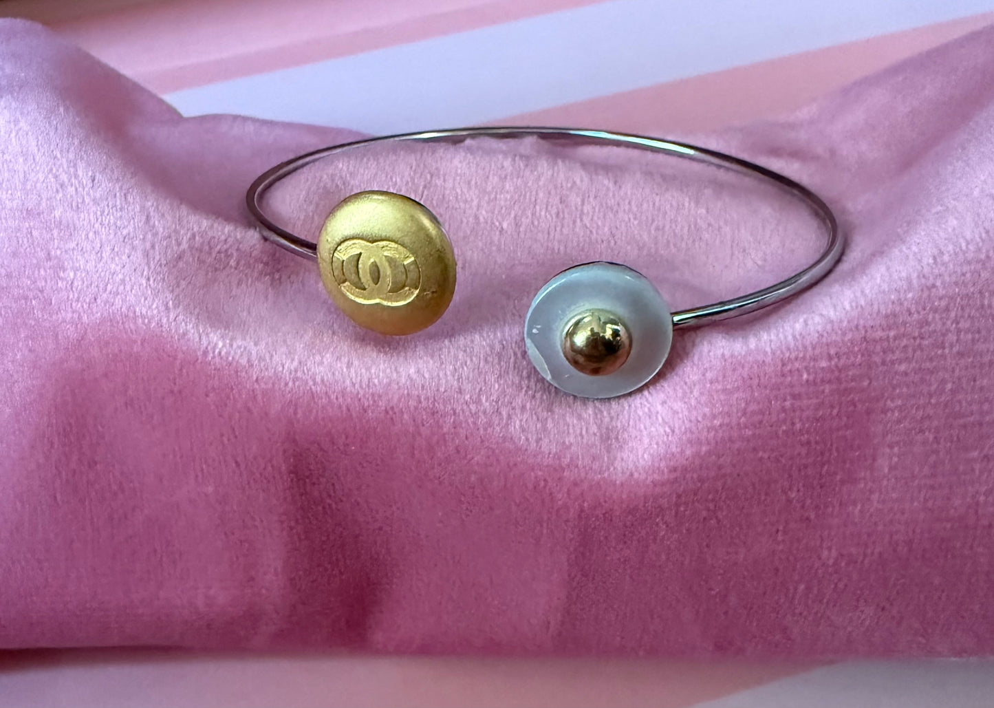 Vintage Design Button Cuff Bracelet