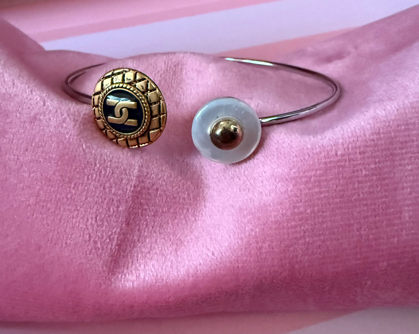 Vintage Design Button Cuff Bracelet