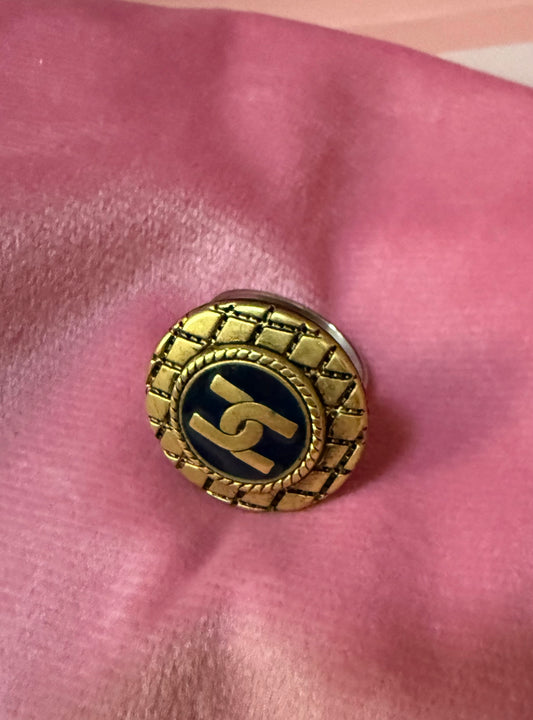 Vintage Up cycled Button Ring