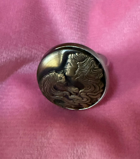 Vintage Godiva Hair Button Ring