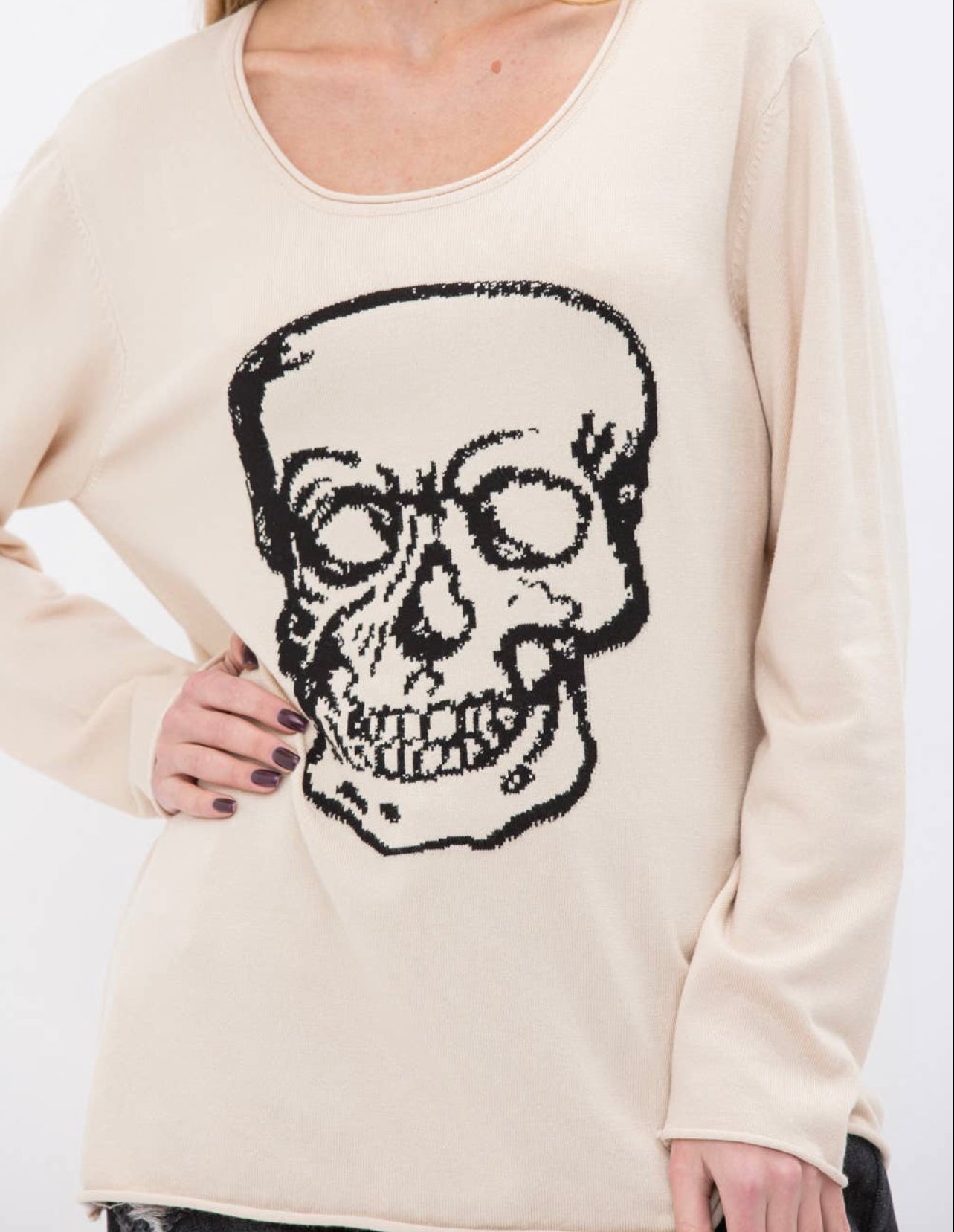 Light Weight Skull Knit Sweater