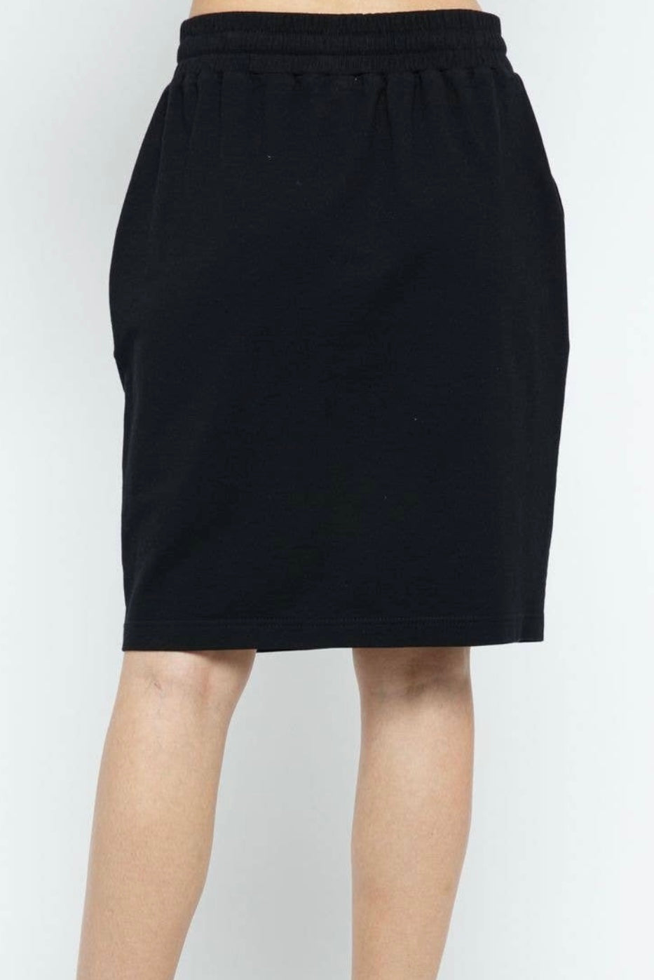 Knit Vocal Skirt With Pearl Details